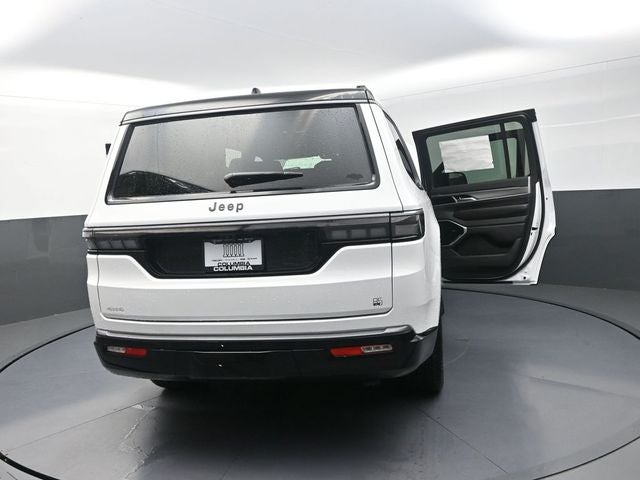 2026 Jeep Grand Wagoneer Base
