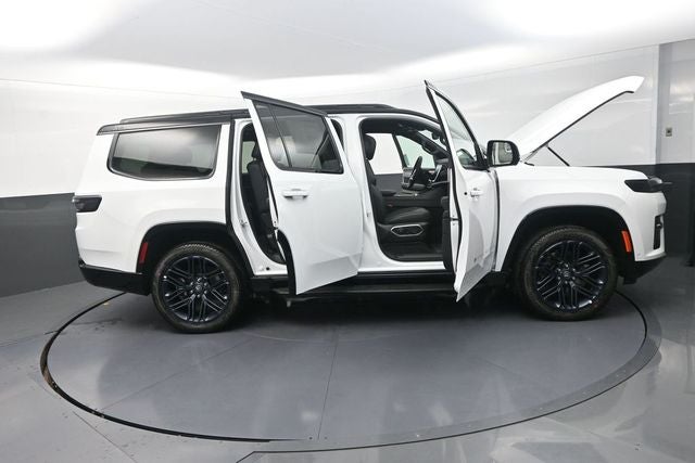 2026 Jeep Grand Wagoneer Base