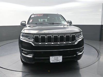2023 Jeep Wagoneer Base