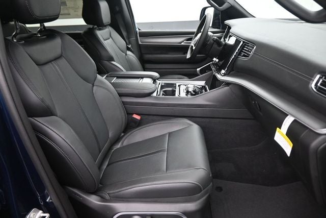 2026 Jeep Grand Wagoneer Base