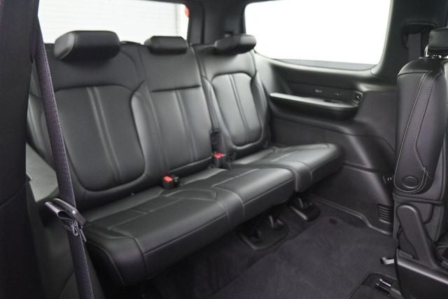 2026 Jeep Grand Wagoneer Base