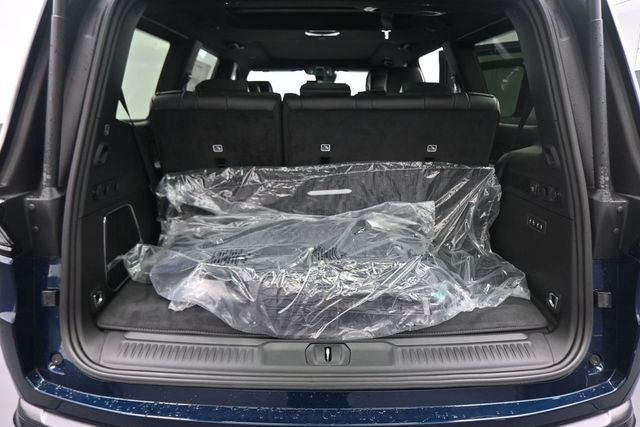 2026 Jeep Grand Wagoneer Base
