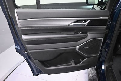 2026 Jeep Grand Wagoneer Base