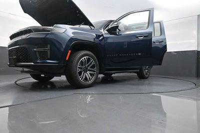 2026 Jeep Grand Wagoneer Base