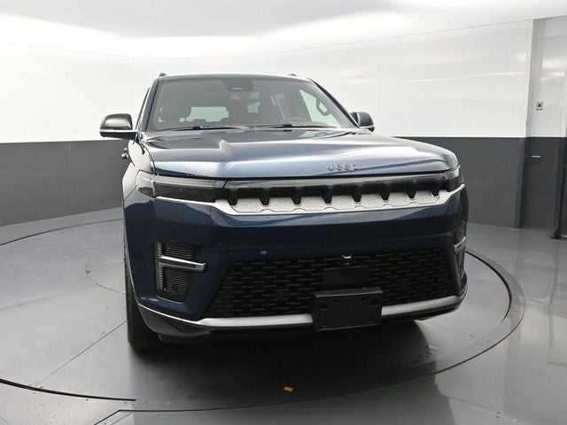 2026 Jeep Grand Wagoneer Base