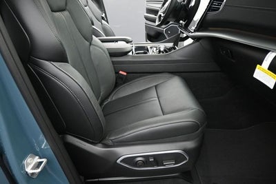 2026 Jeep Grand Wagoneer Base