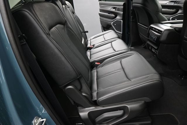 2026 Jeep Grand Wagoneer Base