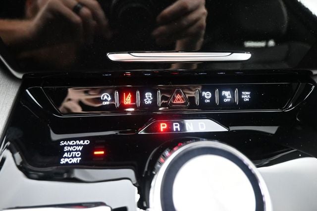 2026 Jeep Grand Wagoneer Base