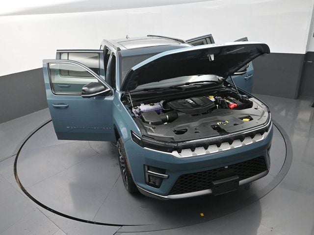 2026 Jeep Grand Wagoneer Base