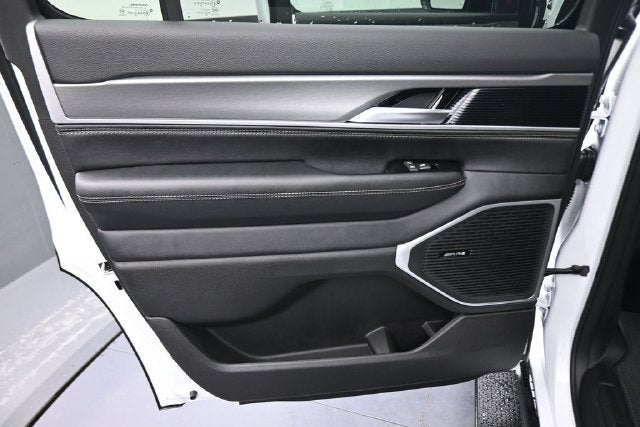 2027 Jeep Grand Wagoneer Base