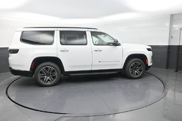 2027 Jeep Grand Wagoneer Base