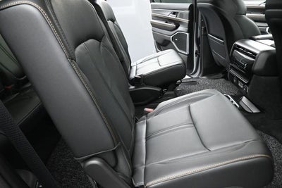 2026 Jeep Grand Wagoneer Base