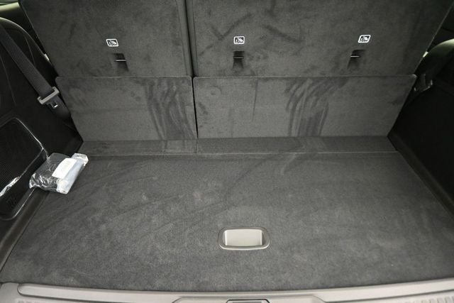 2026 Jeep Grand Wagoneer Base