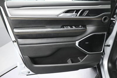 2026 Jeep Grand Wagoneer Base