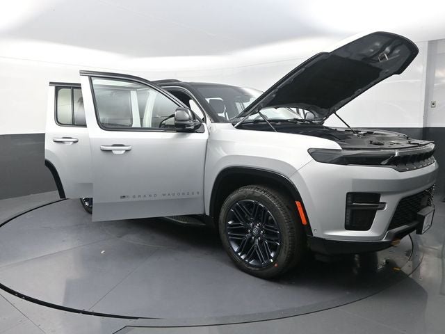 2026 Jeep Grand Wagoneer Base