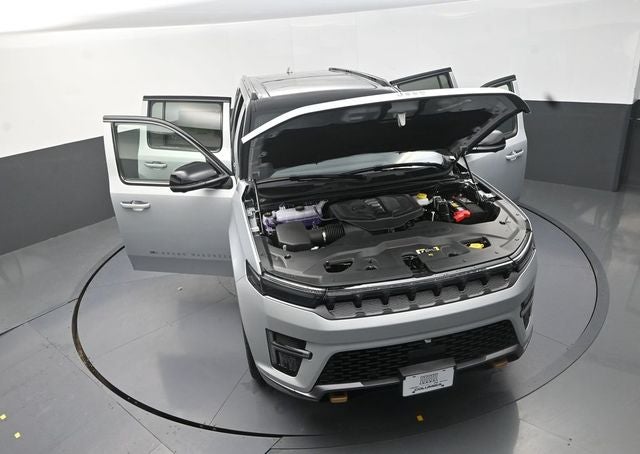 2026 Jeep Grand Wagoneer Base