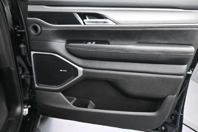 2026 Jeep Grand Wagoneer Base