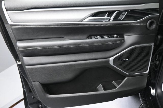 2026 Jeep Grand Wagoneer Base