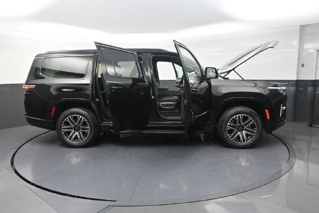 2026 Jeep Grand Wagoneer Base