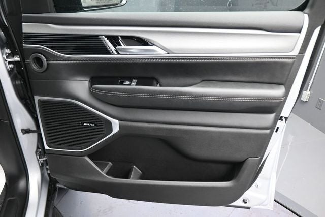 2026 Jeep Grand Wagoneer Upland