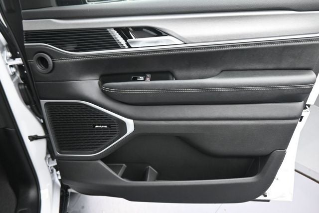 2026 Jeep Grand Wagoneer Upland