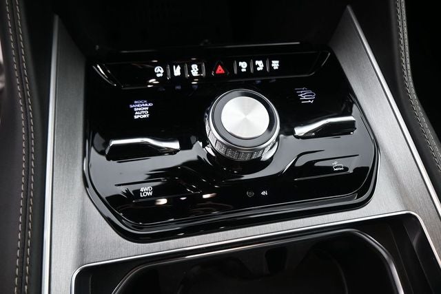 2026 Jeep Grand Wagoneer Upland
