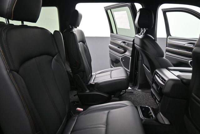 2026 Jeep Grand Wagoneer Base