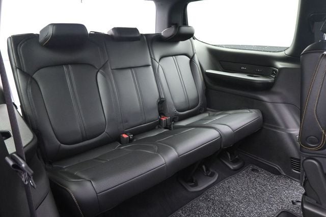 2026 Jeep Grand Wagoneer Base