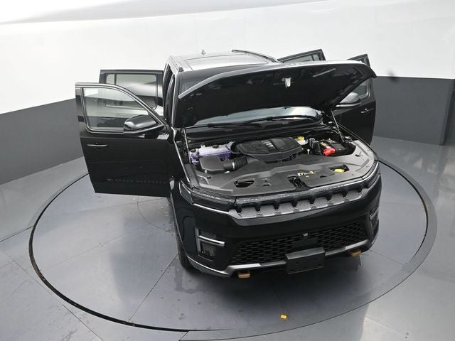 2026 Jeep Grand Wagoneer Base