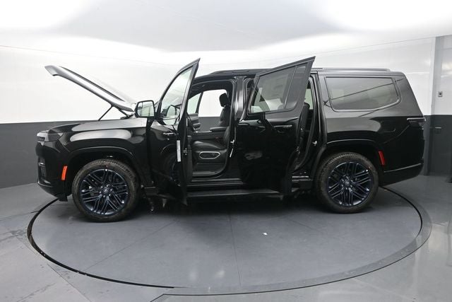 2026 Jeep Grand Wagoneer Base