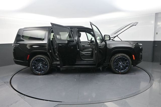 2026 Jeep Grand Wagoneer Base