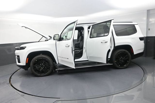 2026 Jeep Grand Wagoneer Limited Reserve