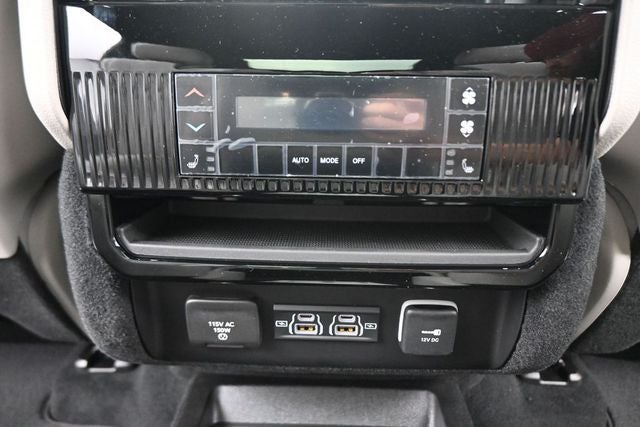 2026 Jeep Grand Wagoneer Limited Reserve
