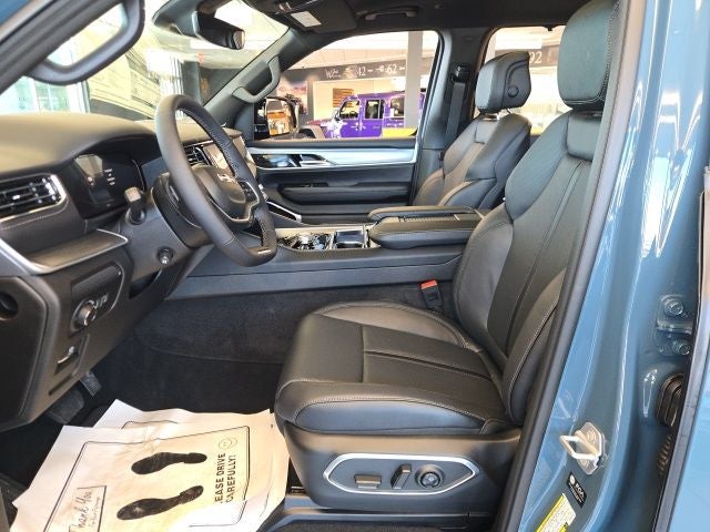 2026 Jeep Grand Wagoneer Limited Reserve