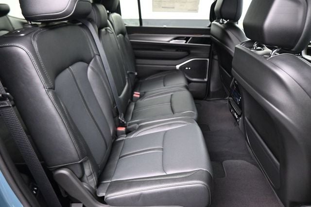 2026 Jeep Grand Wagoneer Limited Altitude