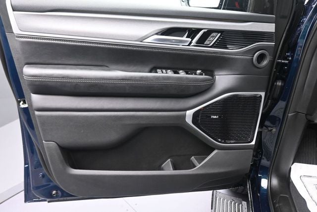 2026 Jeep Grand Wagoneer Limited Altitude