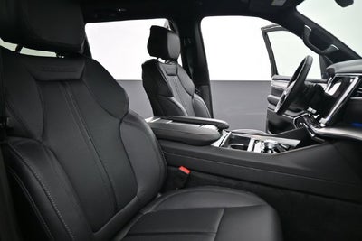 2027 Jeep Grand Wagoneer Base