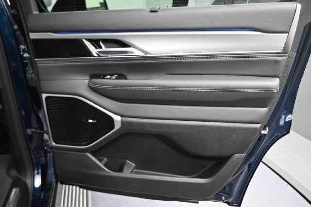 2027 Jeep Grand Wagoneer Base