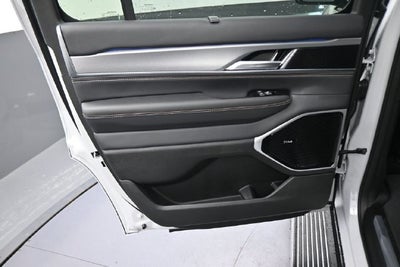 2027 Jeep Grand Wagoneer Base