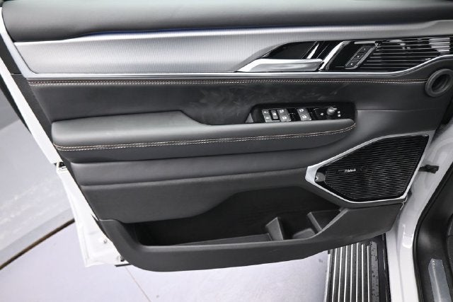2027 Jeep Grand Wagoneer Base
