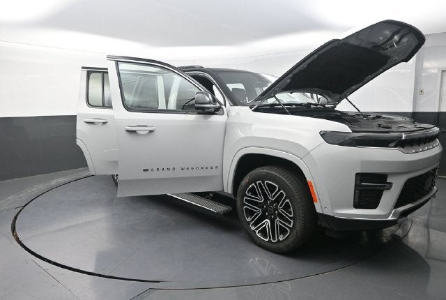 2027 Jeep Grand Wagoneer Base