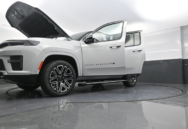2027 Jeep Grand Wagoneer Base