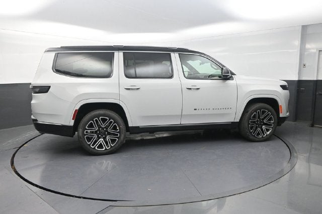 2027 Jeep Grand Wagoneer Base