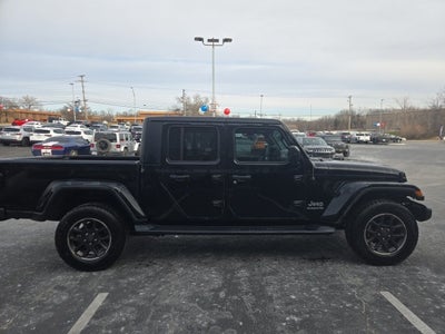 2022 Jeep Gladiator Overland