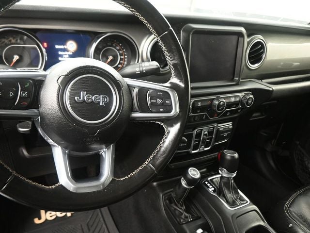 2022 Jeep Gladiator Overland