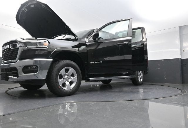 2027 RAM 1500 Big Horn/Lone Star