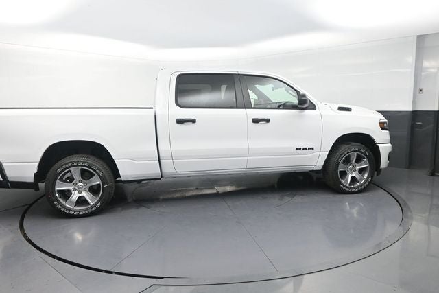 2026 RAM 1500 Express LONG BOX