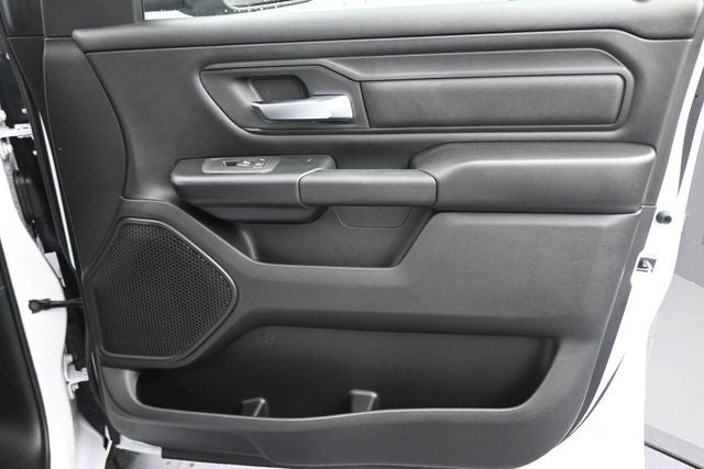 2026 RAM 1500 Express LONG BOX