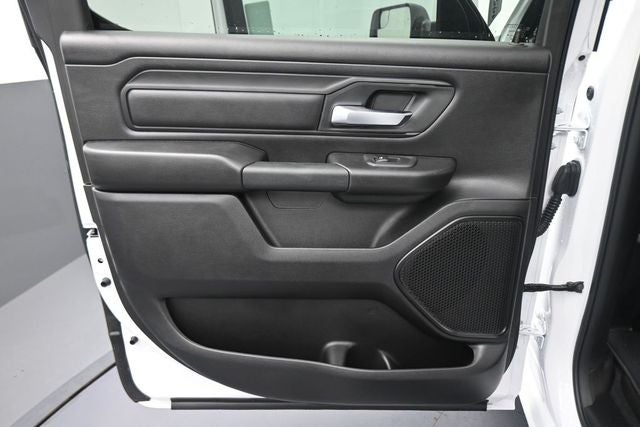 2026 RAM 1500 Express LONG BOX