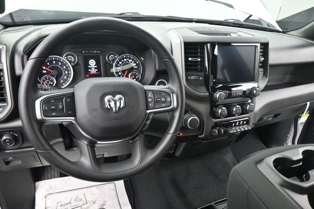 2026 RAM 1500 Express LONG BOX